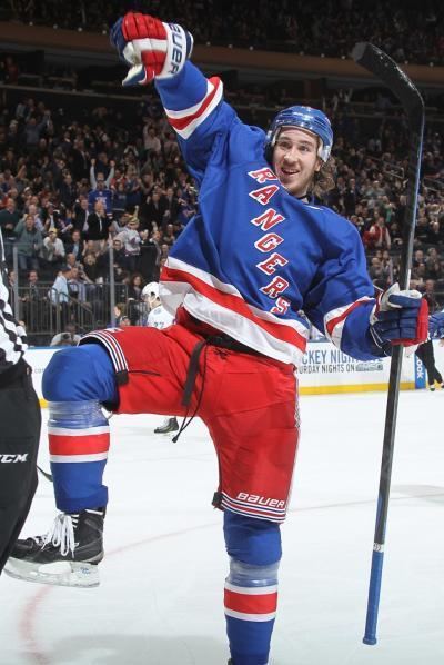 Kevin Hayes (ice hockey) Rangers39 Kevin Hayes scores with family ties NY Daily News