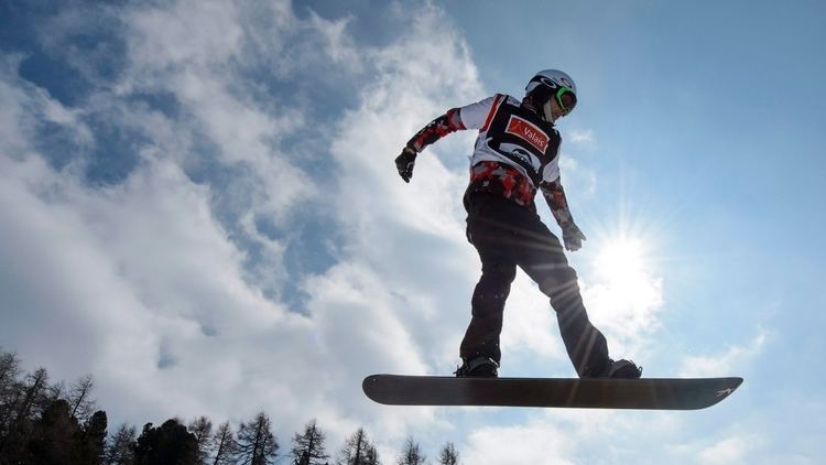 Kevin Hill (snowboarder) Kevin Hill nabs World Cup snowboard cross silver CBC Sports
