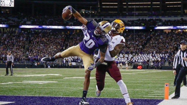 Kevin King (footballer) UW footballs Kevin Kings onehanded endzone interception is the