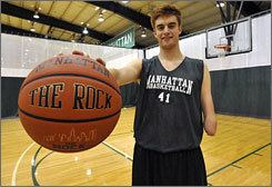 Kevin Laue Kevin Laue inspires motivates on the court at Manhattan
