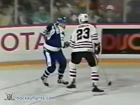 Kevin McClelland Kevin McClelland vs Stu Grimson Jan 16 1992 YouTube