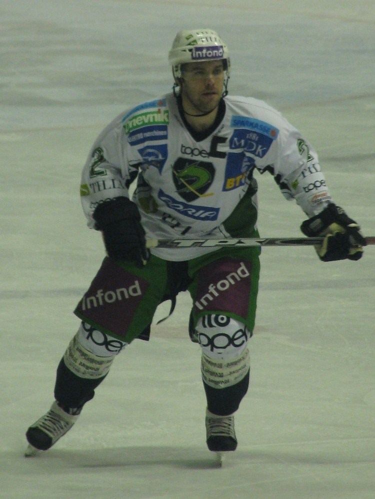 Kevin Mitchell (ice hockey)