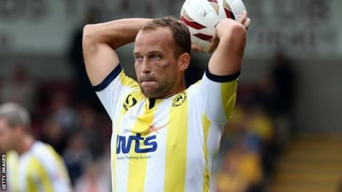 Kevin Nicholson (footballer) Torquay United Kevin Nicholson named as new manager BBC Sport