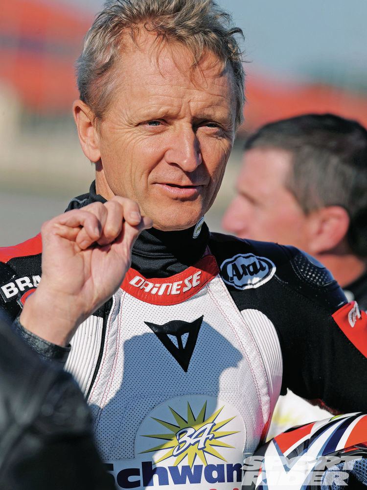 Kevin Schwantz wwwsportridercomsitessportridercomfilesstyl