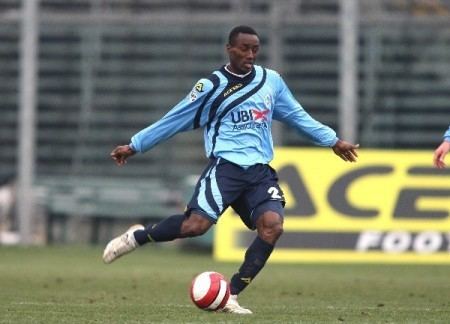 Kewullay Conteh FIFA bans Sierra Leones Kewullay Conteh for match fixing in Italy