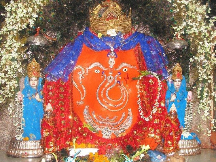 Khajrana Ganesh Temple Khajrana Ganesh Mandir Aarti Ganesh ji ki Aarti Indore YouTube