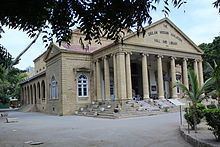 Khaliq Deena Hall httpsuploadwikimediaorgwikipediacommonsthu