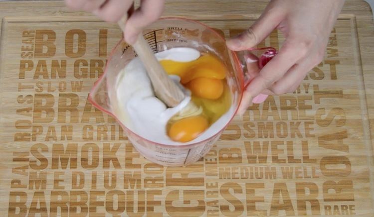 Khanom mo kaeng Thai Baked Coconut Pudding Recipe Khanom Mo Kaeng