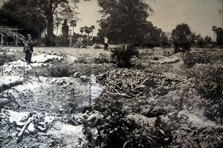 Khmer Rouge Killing Fields wwwkillingfieldsmuseumcomuploads3014301411