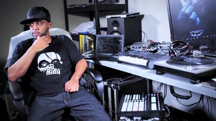 Khrysis Khrysis on beat making Native Instruments MASCHINE YouTube