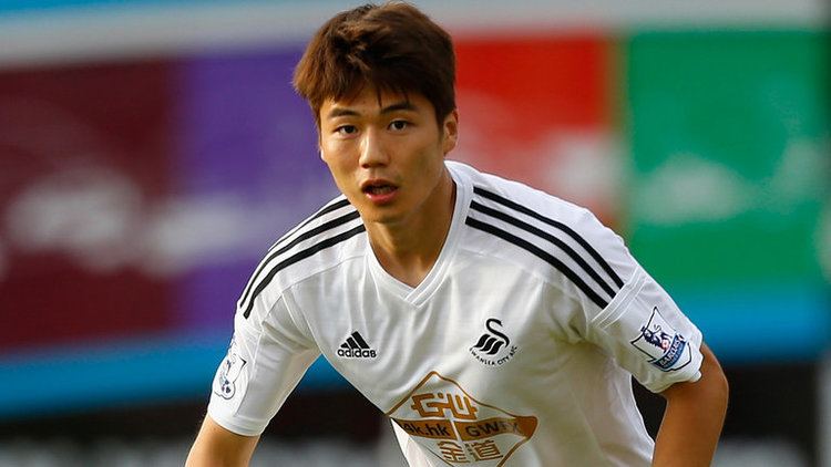 Ki Sung-yueng Transfer news Ki sungyueng pens new longterm contract
