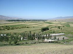 Kichi-Kemin Valley httpsuploadwikimediaorgwikipediacommonsthu