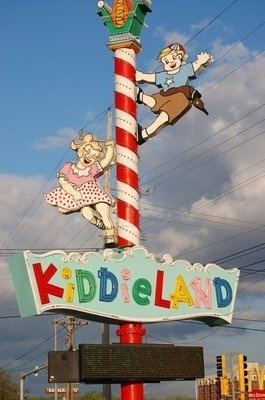 Kiddieland Amusement Park 1000 images about Vintage Amusement parks in IL on Pinterest