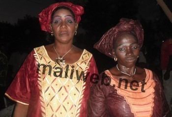 Kignan maliwebnet Kadia Diarra et Binta Dembl Deux chanteuses aux