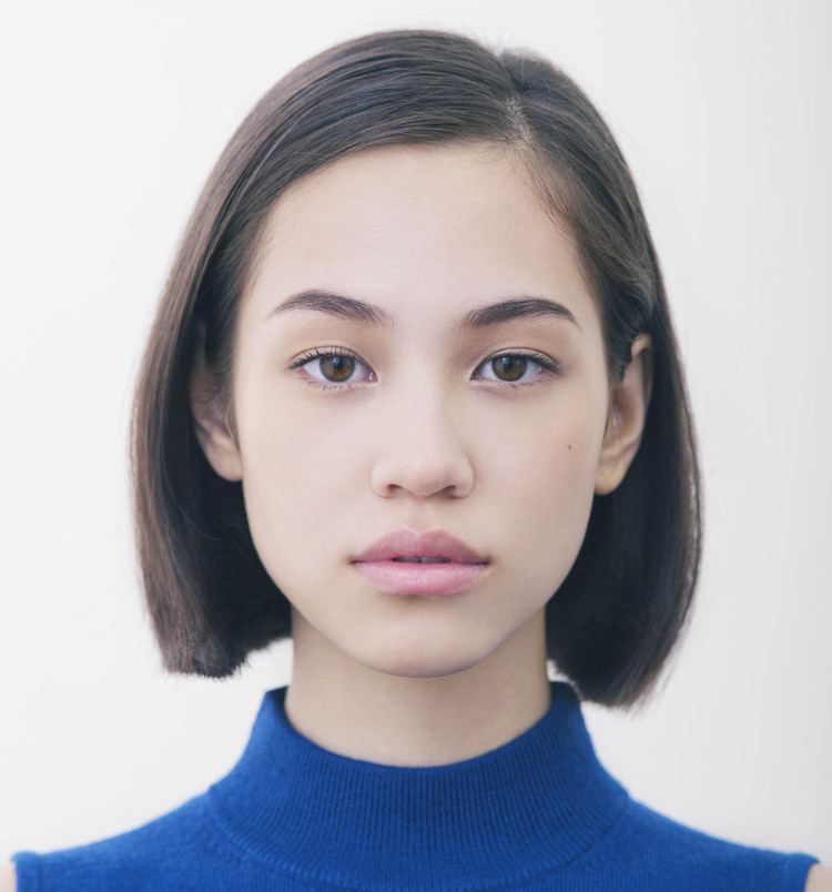 Kiko Mizuhara OHSnap Yahoo JPN Kiko Mizuhara shows off her new