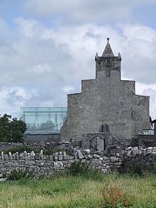 Kilfenora Cathedral httpsuploadwikimediaorgwikipediacommonsthu