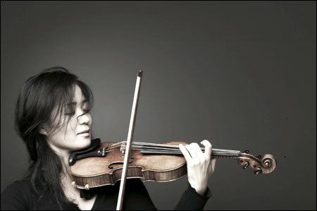 Kim Chee-yun CheeYun Serenades With Violin
