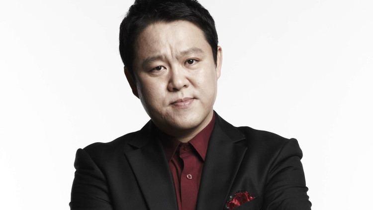 Kim Gura TV Personality Kim Gura and Wife to Divorce After 18Year