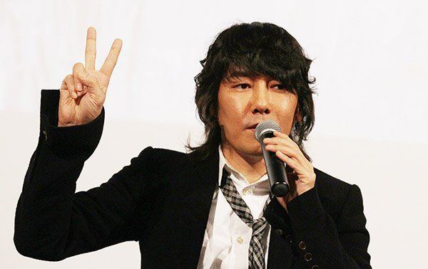 Kim Jang-hoon Kim Jang Hoon Honors Ferry Victim With a Song Koogle TV
