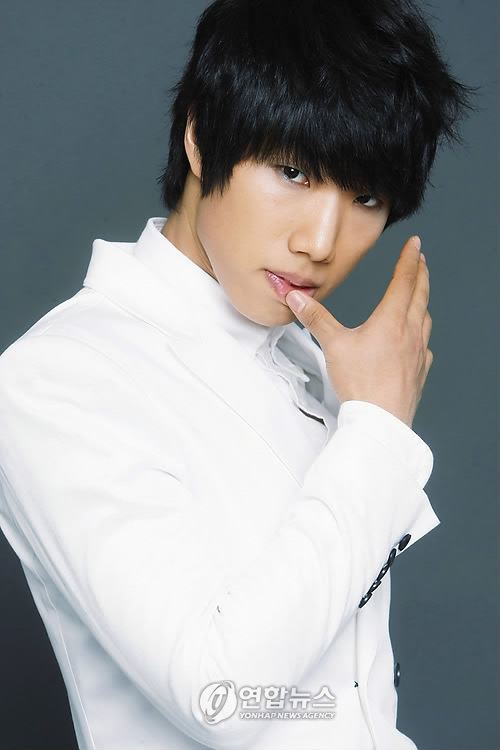 Kim Jin-ho (singer) Kim Jin Ho SG Wannabe released solo album Reika no rakuen