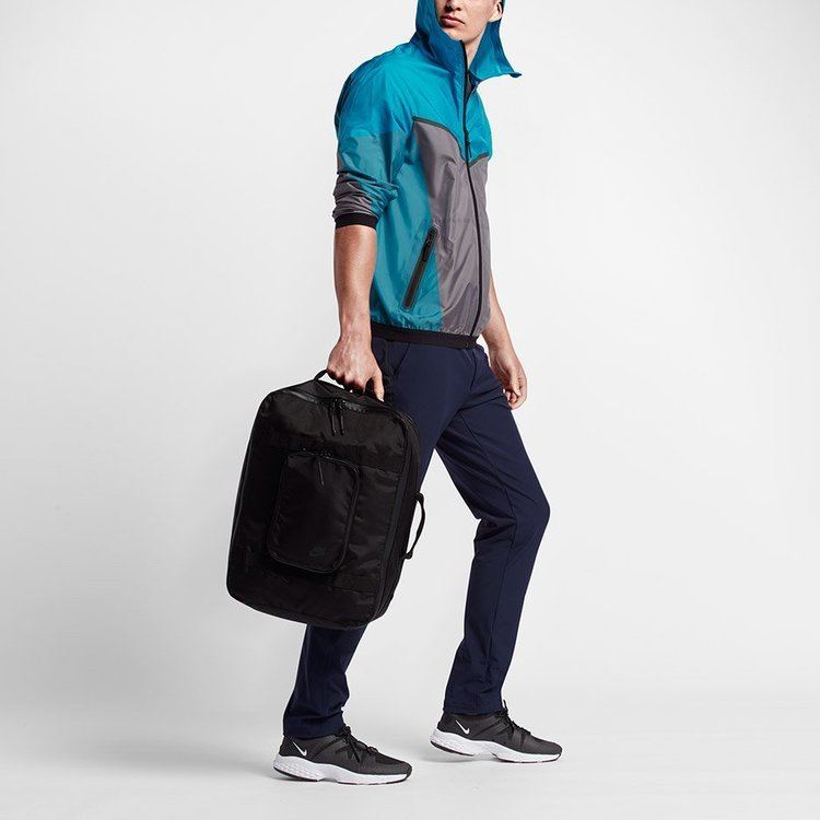 Kim Jones (athlete) Video Kim Jones creates packable Nike travel kit for athletes