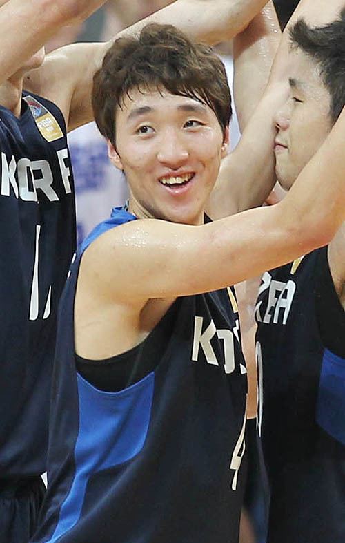 Kim Min-goo (basketball) httpslgsakersfileswordpresscom20140611110