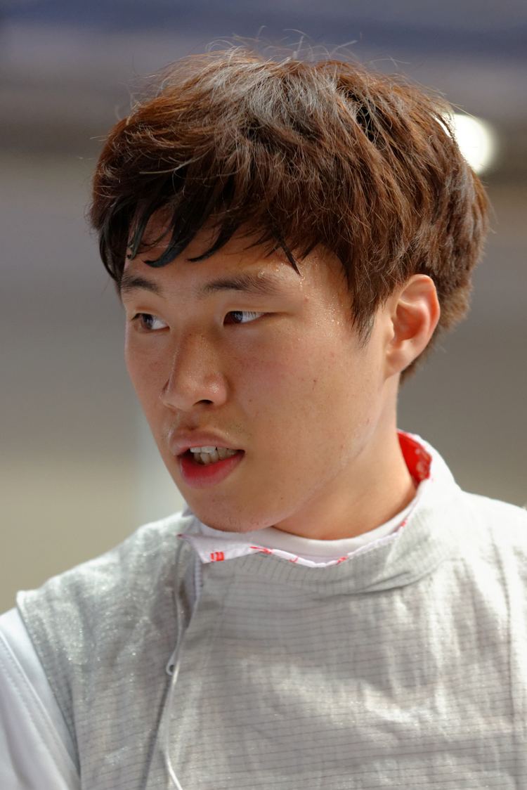 Kim Min-kyu (fencer) FileKim Minkyu 2013 Fencing WCH FMSIN t090917jpg Wikimedia Commons