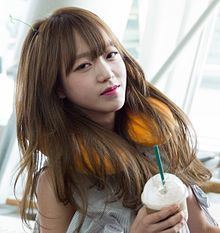 Kim So-hee (singer, born 1995) httpsuploadwikimediaorgwikipediacommonsthu