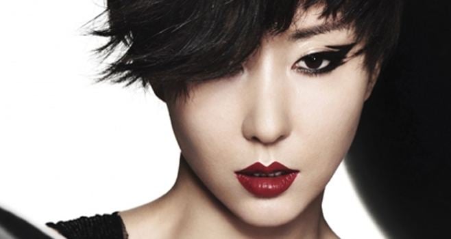 Kim Wan-sun Kim Wan Sun Sustains Minor Injury in Car Accident Soompi