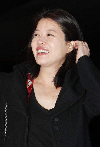 Kim Yeo-jin Kim Yeojin tweets motherhood joyINSIDE Korea JoongAng Daily