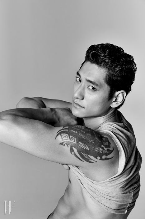Kim Yo-han Photoshoot Topless Korean Male Athletes for W Magazine Celebrity