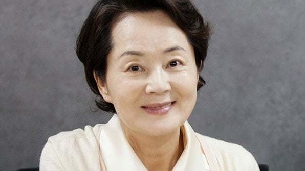 Kim Young-ae Kim Young Ae Looks Back On Her Acting Career In Final Interview