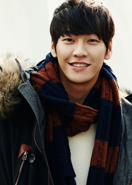 Kim Young-kwang (actor) Kim Youngkwang Oh Jungse courted for new tvN drama