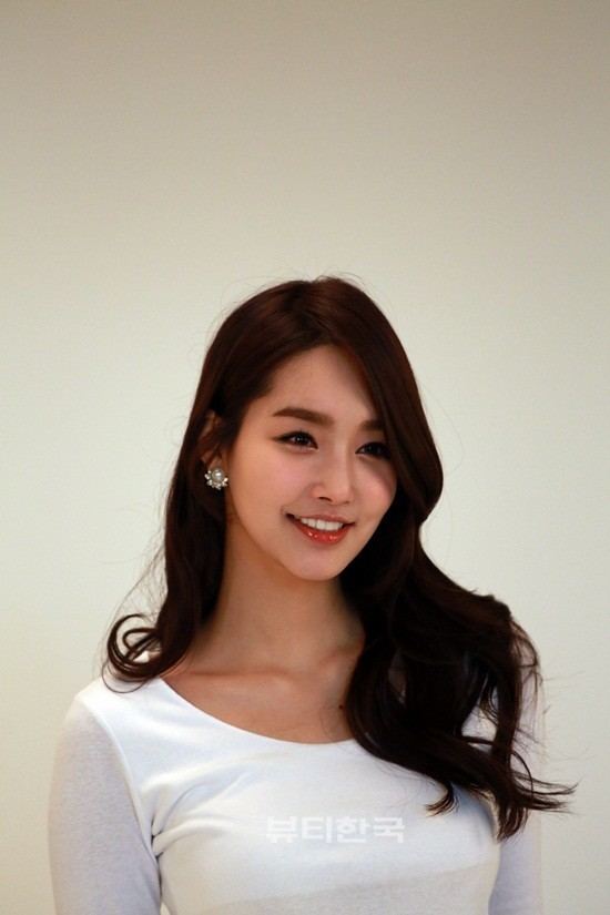 Kim Yu-mi (beauty pageant titleholder) Kim Yu mi Miss Korea Alchetron The Free Social Encyclopedia