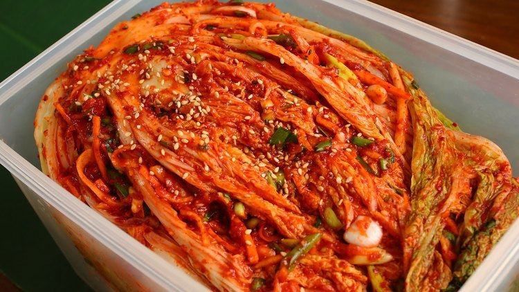 Kimchi Traditional kimchi recipe Tongbaechukimchi YouTube