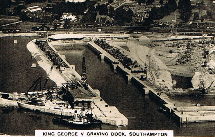 King George V Graving Dock wwwhistoryworldcoukcardsb34jpg