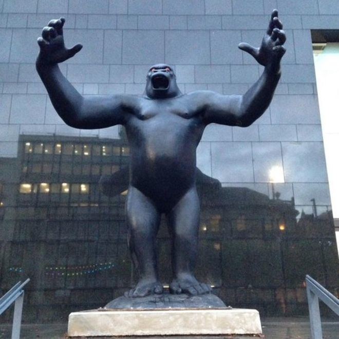 King Kong statue Birmingham39s King Kong statue goes on show in Leeds BBC News