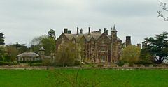Kingston Hall, Nottinghamshire httpsuploadwikimediaorgwikipediacommonsthu