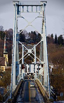 Kingston–Port Ewen Suspension Bridge httpsuploadwikimediaorgwikipediacommonsthu