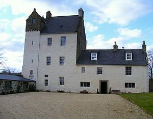 Kinnairdy Castle httpsuploadwikimediaorgwikipediacommonsthu