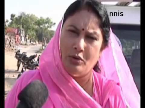 Kiran Maheshwari ExBjp Mp Kiran Maheshwari Casts Vote In Udaipur YouTube