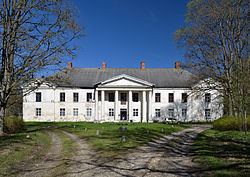 Kirna, Järva County httpsuploadwikimediaorgwikipediacommonsthu