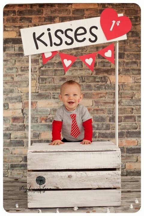 Kissing booth 1000 images about Kissing Booth on Pinterest Valentines day