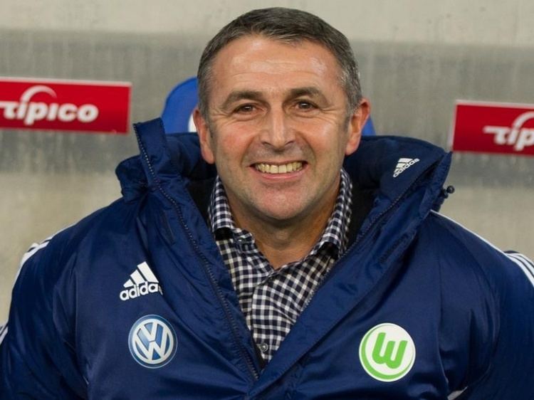 Klaus Allofs Klaus Allofs Perpanjang Kontrak Dengan Wolfsburg