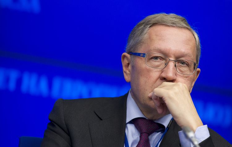 Klaus Regling EFSF tells Eurozone to reserve themselves until referendum