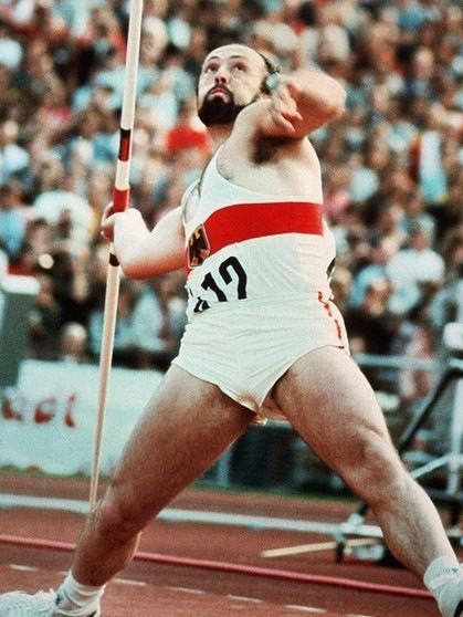 Klaus Wolfermann Klaus Wolfermann Olympiasieger im Speerwurf 9048m