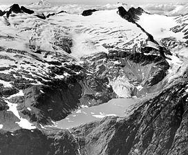 Klawatti Glacier httpsuploadwikimediaorgwikipediacommonsthu