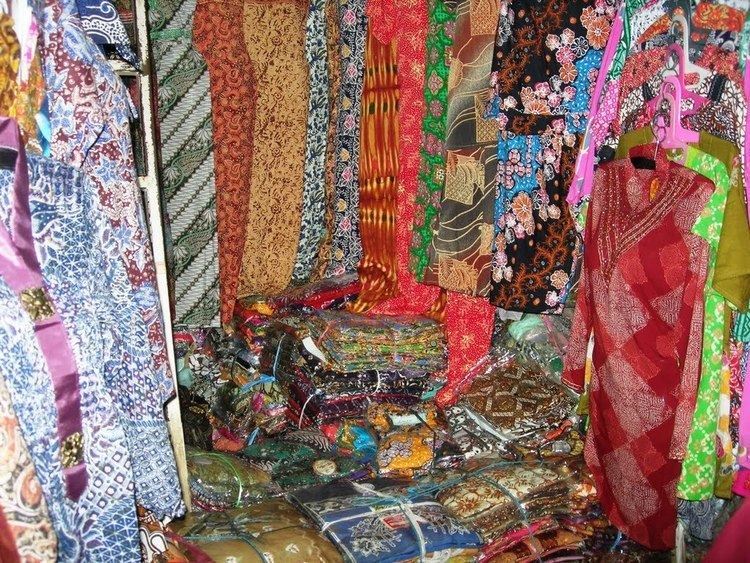 Klewer Market Panoramio Photo of Display of Batik in Klewer market