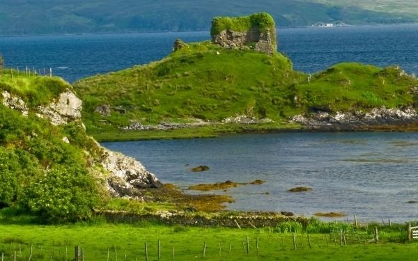 Knock Castle (Isle of Skye) Photo of Knock Castle Isle of Skye