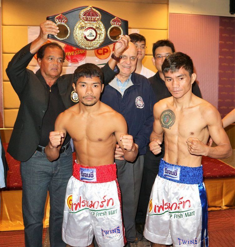 Thammanoon Niyomtrong LORETO NIYOMTRONG MAKE WEIGHT FOR WBA WORLD TITLE FIGHT Fight